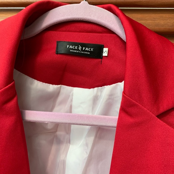 Cherry Red Blazer 3/4 sleeve (S) - Picture 3 of 4